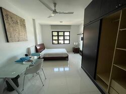 East Coast Road (D15), Apartment #524219051